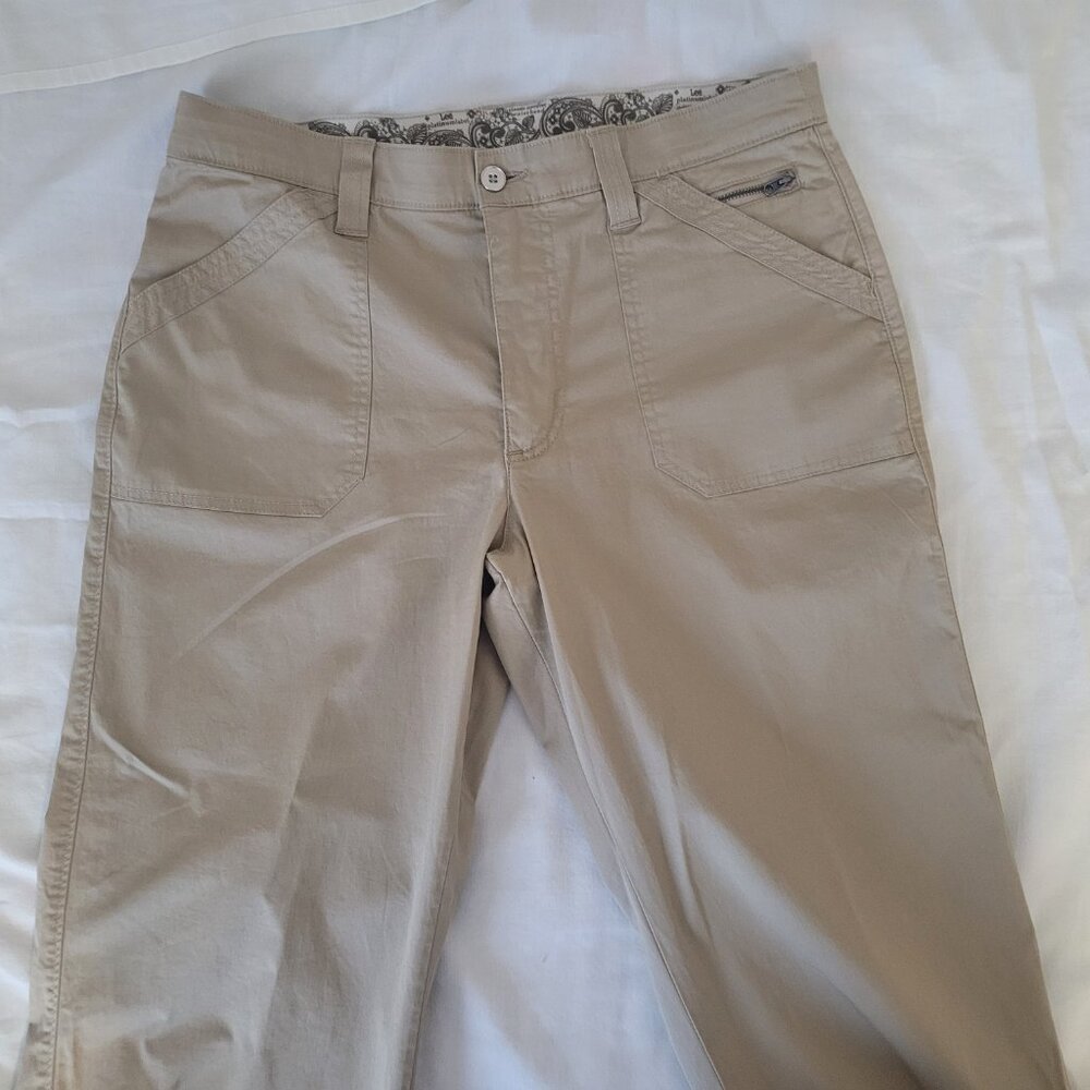 Khaki Capri Pants Lee Platinum Label Womens Size 10